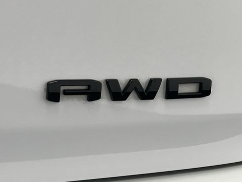 Certified 2022 GMC Terrain SLT w/ Infotainment Package II image 35