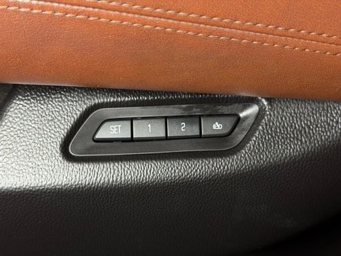 Used 2015 Cadillac Escalade ESV Premium AWD/4WD image 27