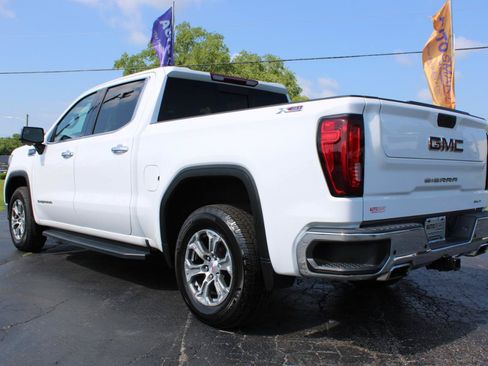 Used 2021 GMC Sierra 1500 SLT w/ SLT Convenience Package AWD/4WD image 12