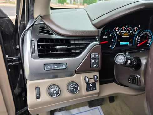 Used 2016 Chevrolet Suburban LTZ AWD/4WD image 6