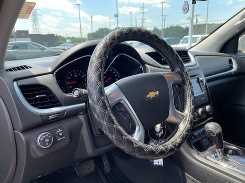 Used 2015 Chevrolet Traverse LT AWD/4WD image 14