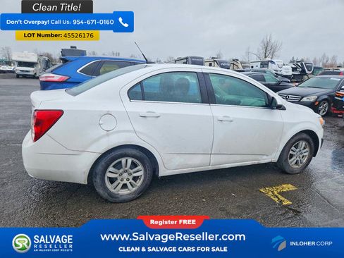 Used 2014 Chevrolet Sonic LT image 4