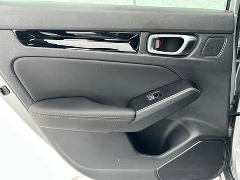 Used 2023 Honda Civic Touring image 27
