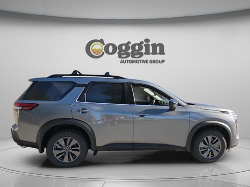 New 2026 Nissan Pathfinder SV AWD/4WD image 6