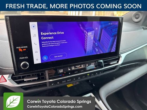 Used 2025 Toyota Sienna Platinum AWD/4WD image 12