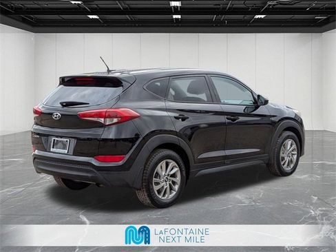 Used 2017 Hyundai Tucson SE image 5