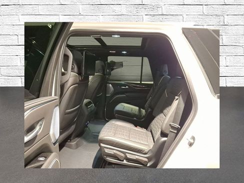 Certified 2024 Cadillac Escalade V w/ LPO, ONYX Package image 9