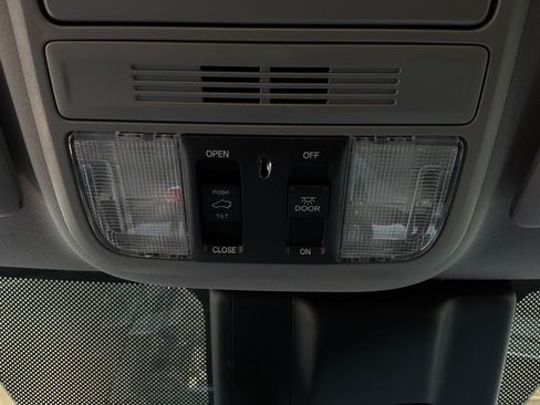 Used 2019 Honda Odyssey EX-L image 20