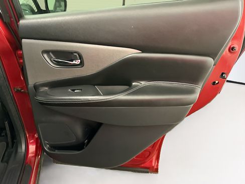 Used 2024 Nissan Murano SV AWD/4WD image 30