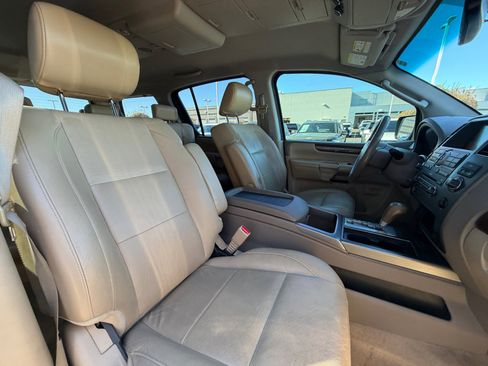 Used 2011 Nissan Armada SL image 19