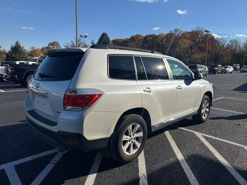 Used 2013 Toyota Highlander Plus image 6