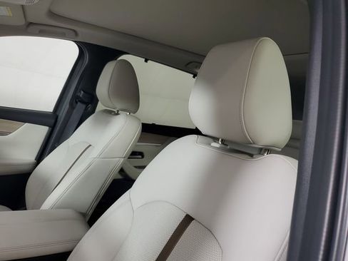 Certified 2025 MAZDA CX-90 3.3 Turbo S w/ Premium Package image 23