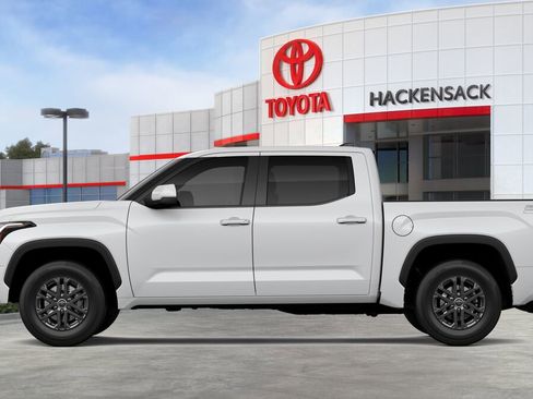 New 2025 Toyota Tundra SR5 w/ SR5 Convenience Package AWD/4WD image 4