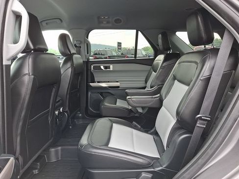 Certified 2023 Ford Explorer XLT w/ Equipment Group 202A AWD/4WD image 10