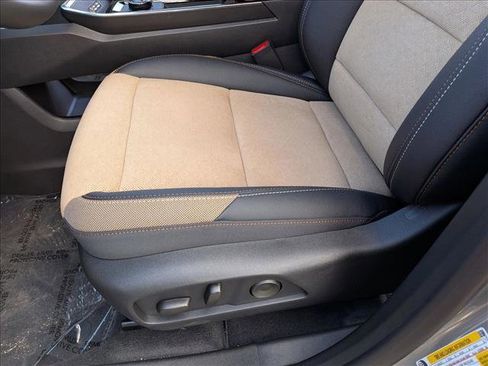 New 2026 Chevrolet Equinox ACTIV w/ Convenience Package III FWD image 4