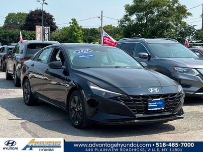 Certified 2023 Hyundai Elantra SEL w/ Preferred Accessory Package