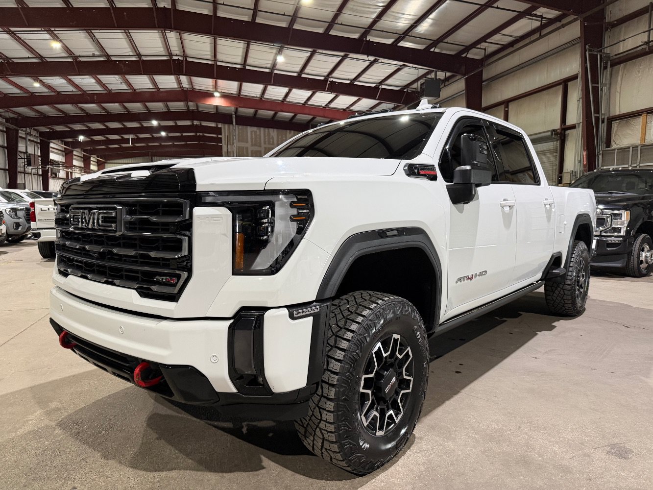 Used 2024 GMC Sierra 2500 AT4 w/ AT4 Preferred Package AWD/4WD image 8