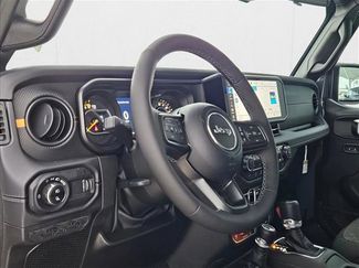 New 2025 Jeep Gladiator Mojave w/ Convenience Group video 3