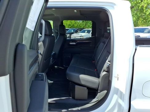 Used 2022 GMC Sierra 1500 SLT w/ SLT Premium Plus Package AWD/4WD image 11