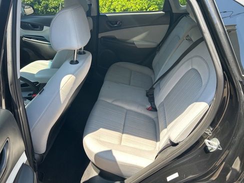 Used 2023 Hyundai Kona SEL AWD/4WD image 19