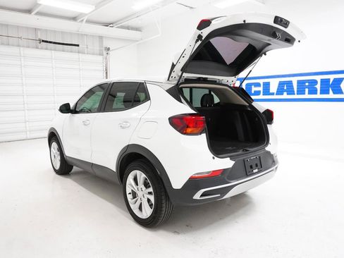 Used 2023 Buick Encore GX Preferred w/ Cold Weather Comfort Package AWD/4WD image 8