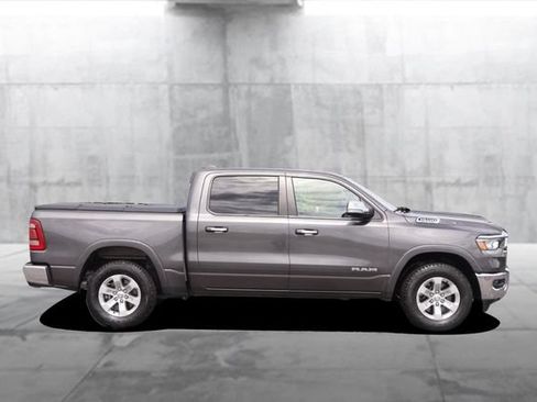 Used 2022 RAM 1500 Laramie AWD/4WD image 5