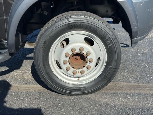 Used 2016 RAM 5500 Tradesman w/ Payload Upgrade Package AWD/4WD image 14