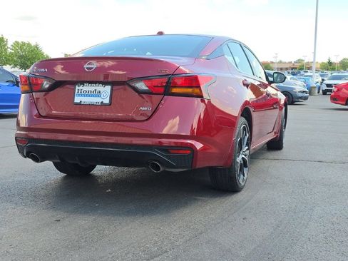 Used 2025 Nissan Altima 2.5 SR AWD/4WD image 9