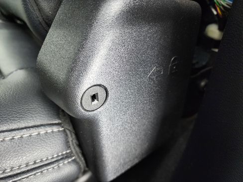 Used 2022 Ford F250 Lariat w/ Tremor Off-Road Package image 41