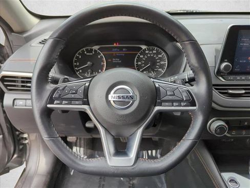 Used 2021 Nissan Altima 2.5 SR FWD image 23