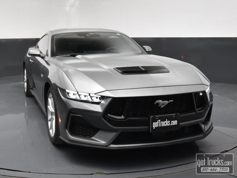 Used 2024 Ford Mustang GT Premium image 44