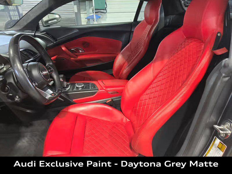 Used 2017 Audi R8 V10 w/ Carbon Exterior Package AWD/4WD image 11