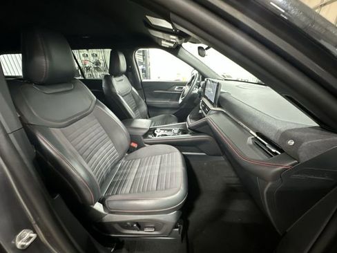 Used 2025 Ford Explorer ST-Line AWD/4WD image 30