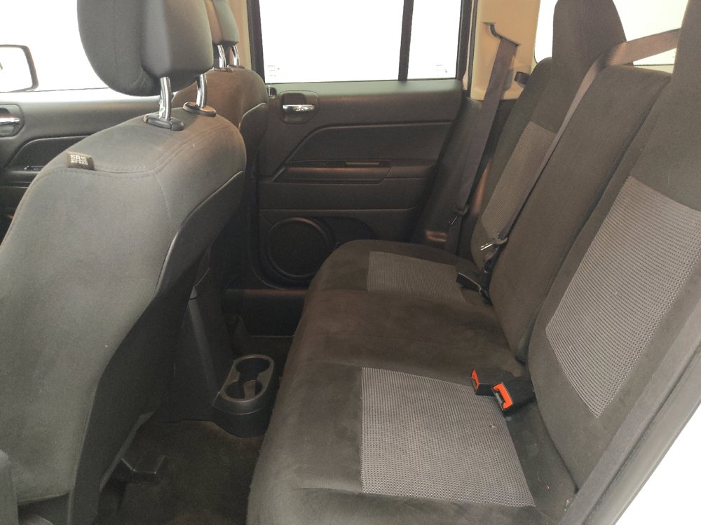 Used 2016 Jeep Patriot Sport w/ Power Value Group FWD image 18