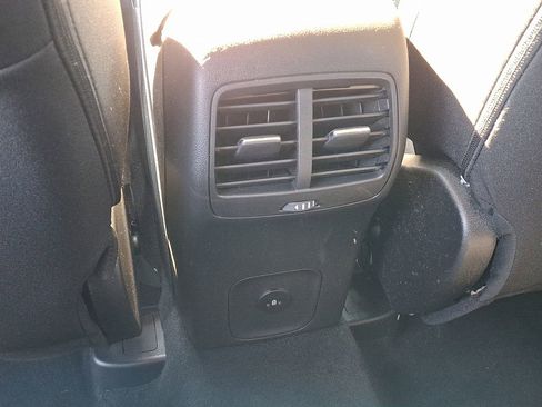 Used 2023 Ford Escape Active image 11