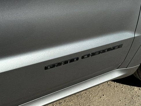 Used 2021 Jeep Grand Cherokee High Altitude AWD/4WD image 7