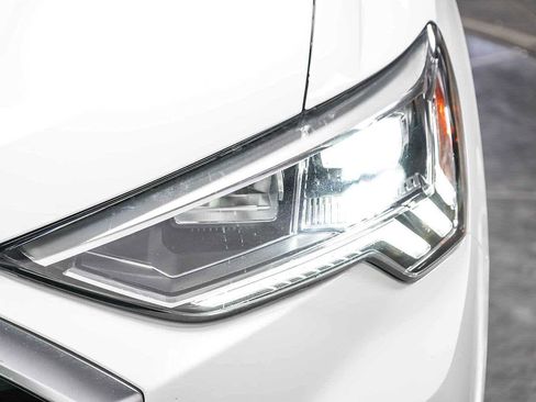 Used 2024 Audi Q3 2.0T Premium AWD/4WD image 8