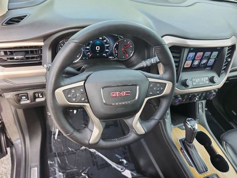 Used 2017 GMC Acadia Denali FWD image 32