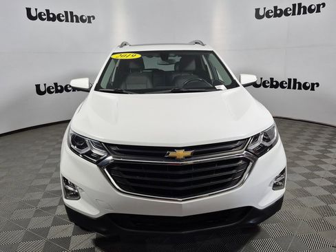 Used 2019 Chevrolet Equinox LT w/ Sun & Navigation Package image 2