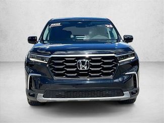 Used 2025 Honda Pilot EX-L video 3