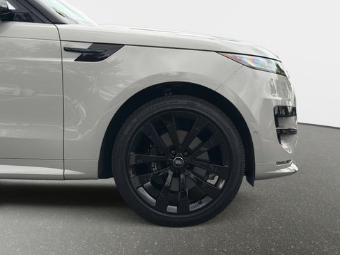 Used 2025 Land Rover Range Rover Sport Dynamic SE AWD/4WD image 22
