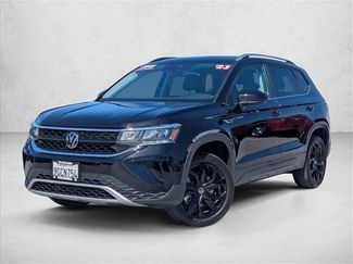 Used 2023 Volkswagen Taos SE w/ Black Wheel Package FWD video 1