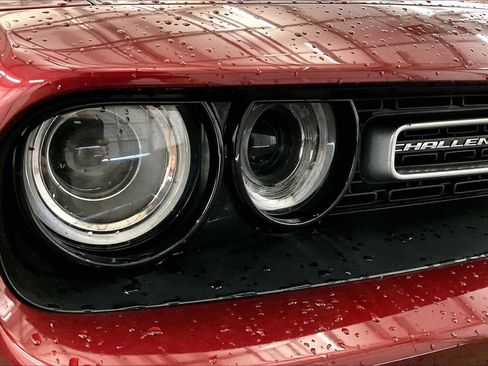 Used 2019 Dodge Challenger SXT w/ Driver Convenience Group image 27