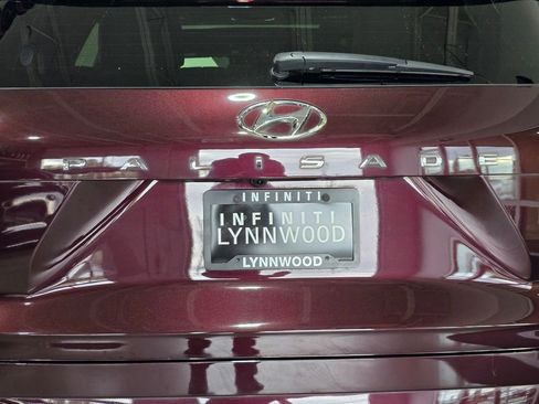 Used 2022 Hyundai Palisade Calligraphy image 25