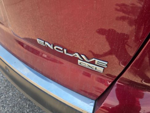 Used 2010 Buick Enclave CXL AWD/4WD image 10