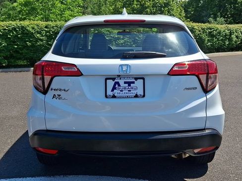 Used 2016 Honda HR-V LX image 5