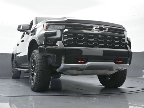 Used 2024 Chevrolet Silverado 1500 ZR2 w/ Technology Package image 72