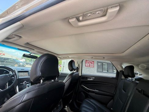Used 2017 Ford Edge Titanium w/ Equipment Group 301A AWD/4WD image 16