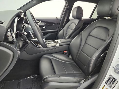 Used 2019 Mercedes-Benz GLC 300 image 13