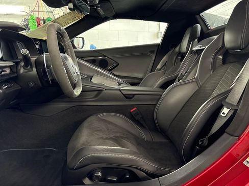 Used 2024 Chevrolet Corvette Stingray Premium Conv w/ Stealth Interior Trim Package RWD image 12